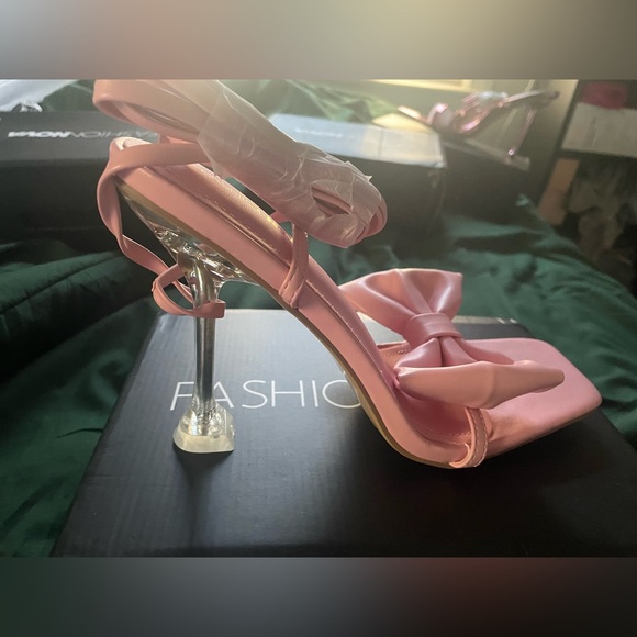 Pink lace up heel with Bow - Picture 3 of 5